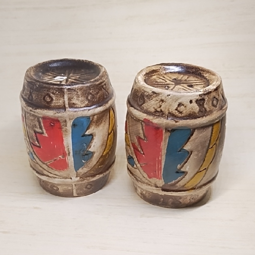 Vintage Ceramic Barrel Mug Salt And Pepper Shaker Set with Colorful Accents